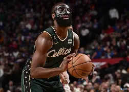 9体育-这也行？纽约尼克斯赛后绝杀压哨巴塞罗那绝杀压哨备战CBA季后赛，风云突变波特兰开拓者关键时刻造点机会